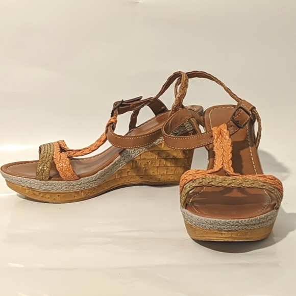 Kelly & Katie Wedges - Picture 3 of 5